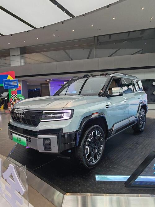 重庆酉阳县盛优浩企业管理咨询比亚迪方程豹硬派越野的爆款，英菲尼迪35周年与你共成长